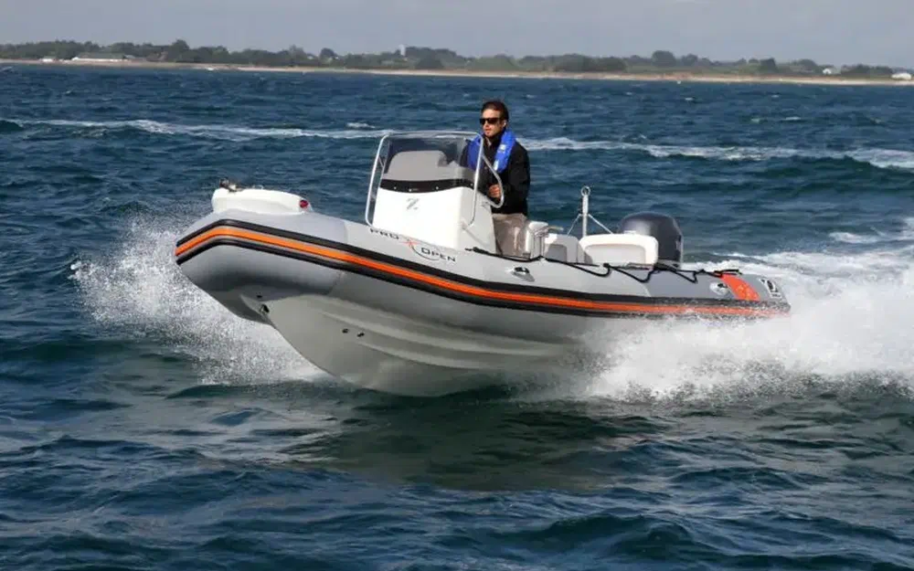 slider 6 Zodiac Pro Open 650