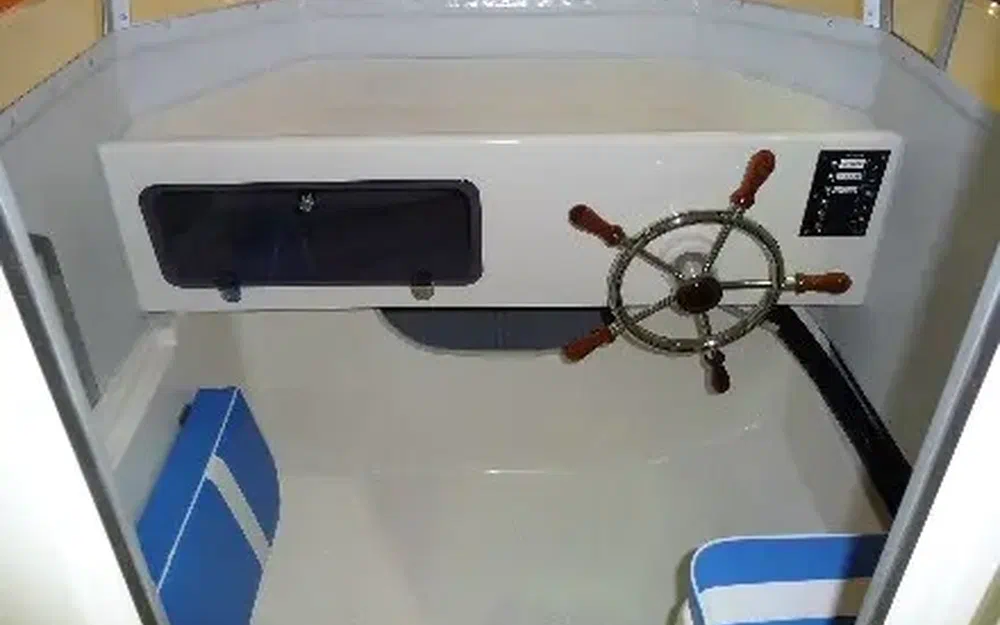 slider 2 Guymarine 570 Chalutier