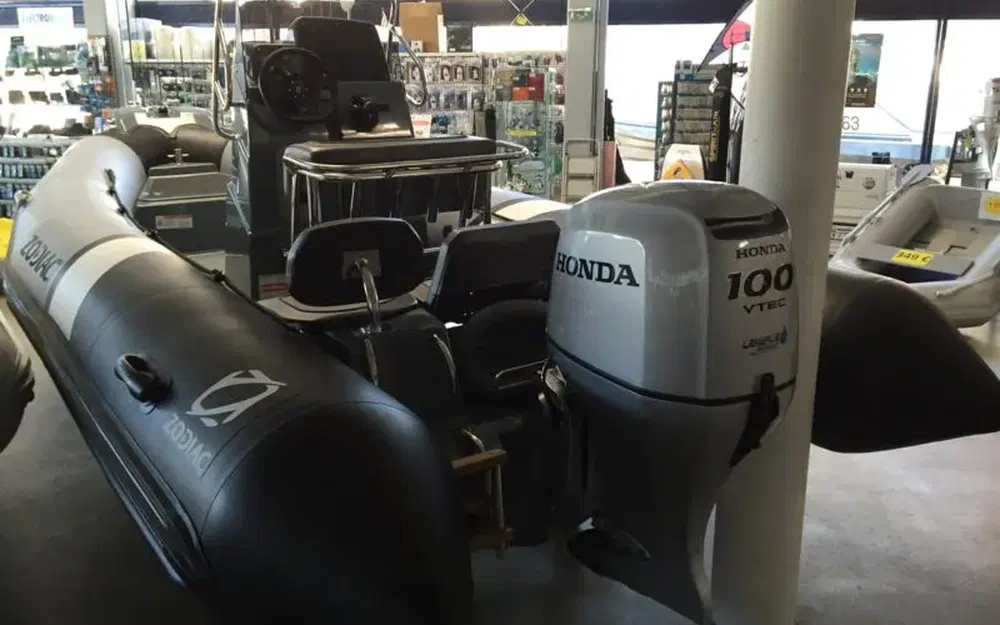 slider 1 Zodiac Pro Open 550