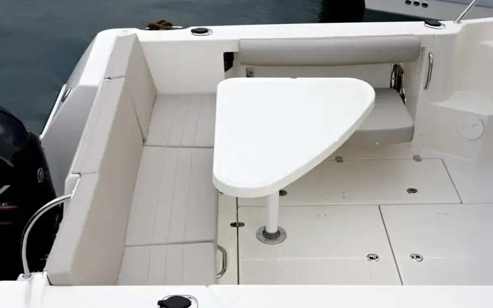 slider 8 Quicksilver 605 Open