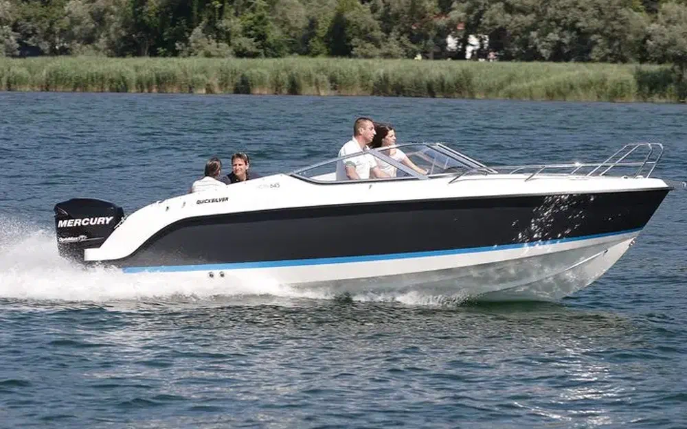 slider 0 Quicksilver Activ 645 Cruiser