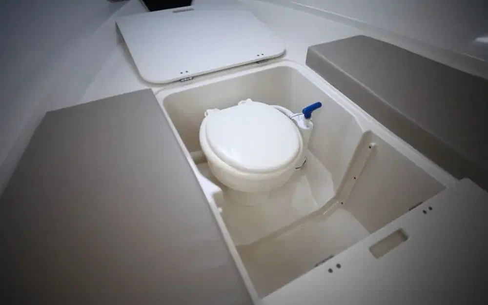 slider 6 Quicksilver Activ 645 Cruiser