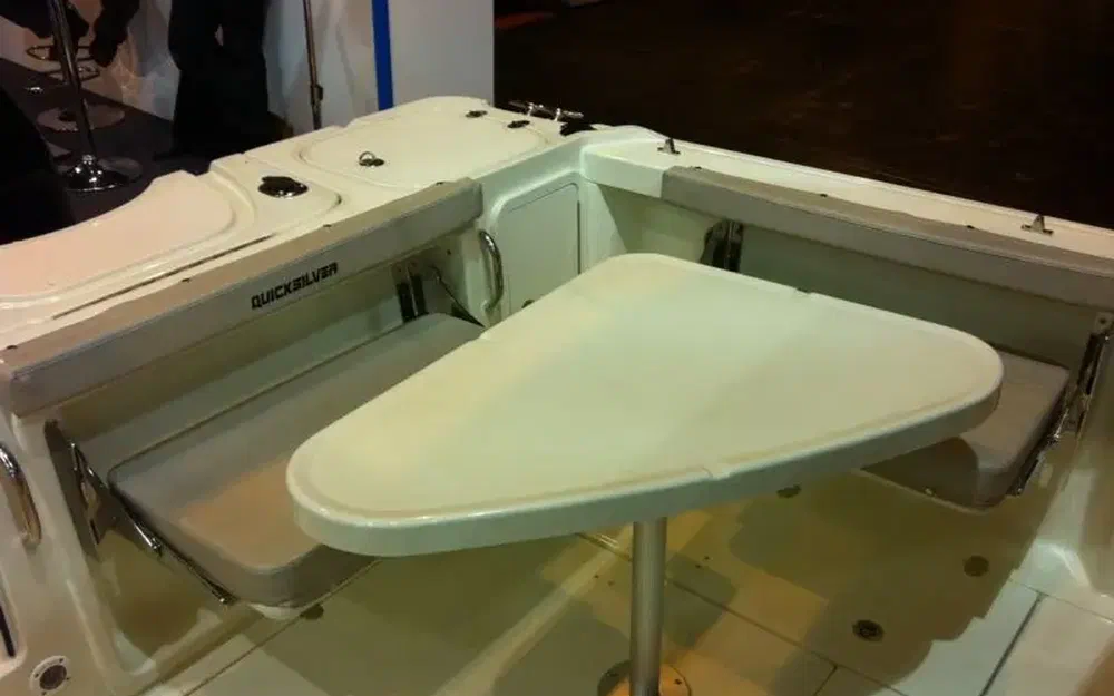 slider 4 Quicksilver 755 Pilothouse