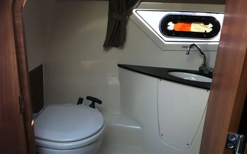 slider 1 Quicksilver Activ 805 Cruiser