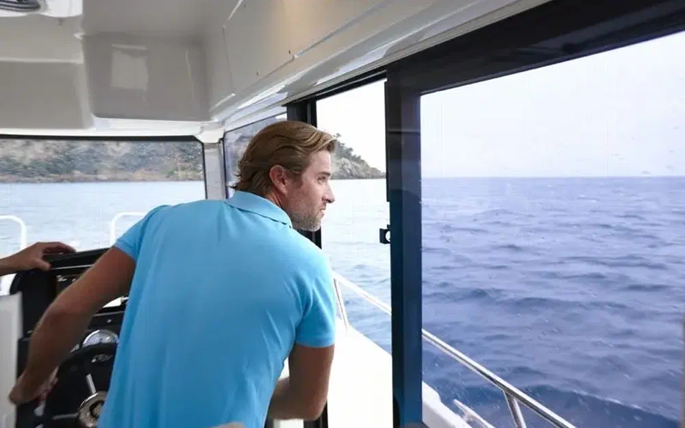 slider 4 Quicksilver 905 Pilothouse