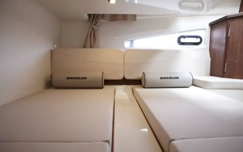 slider 4 Quicksilver 855 Cruiser