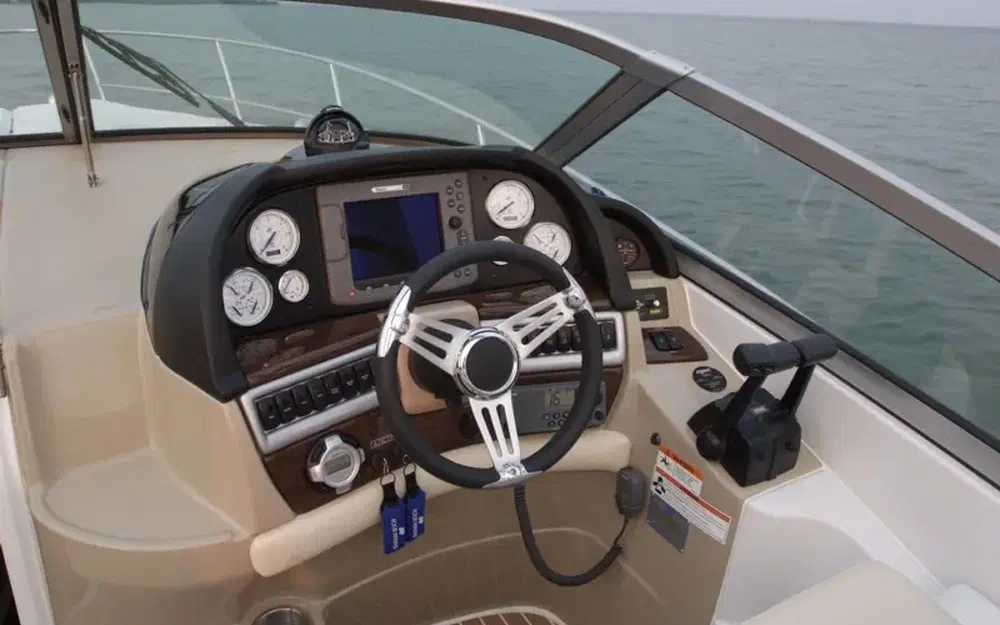 slider 6 Four Winns Vista 318