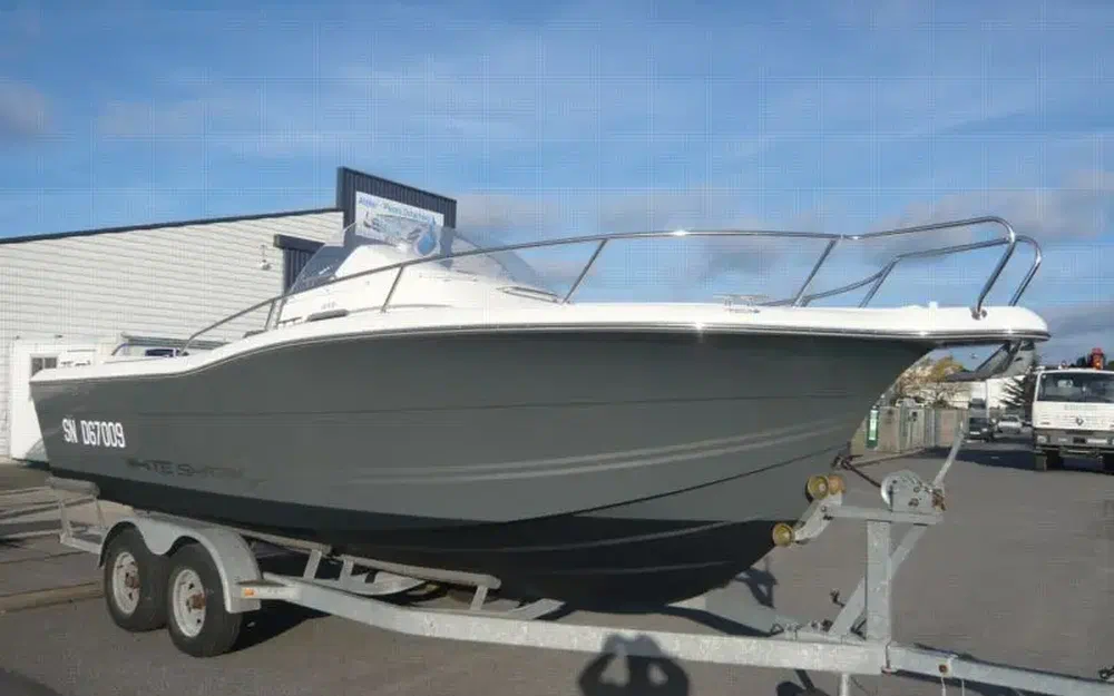 slider 1 Kelt White Shark 248