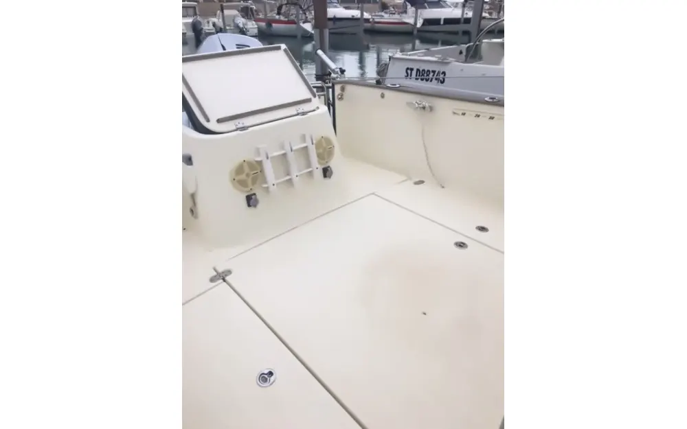 slider 10 Rhea  730 Fishing - null