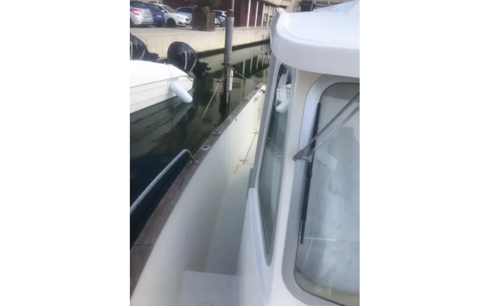 slider 1 Rhea  730 Fishing - null