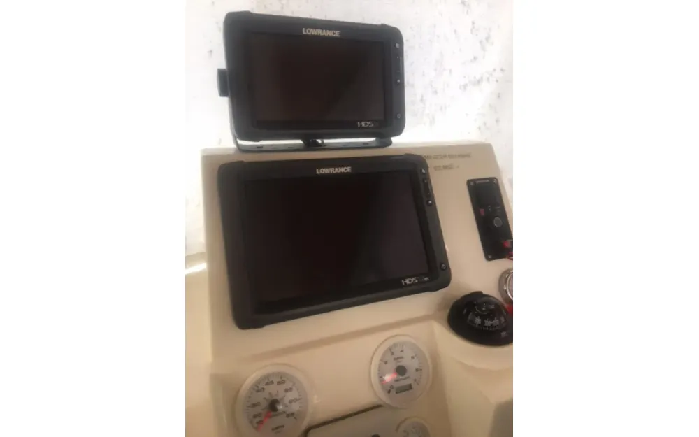 slider 5 Rhea  730 Fishing - null