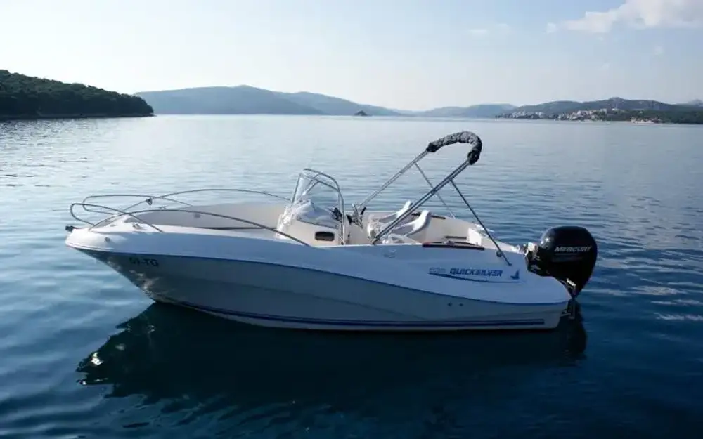 QuicksilverQuicksilver 635 Commander