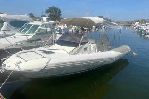 Zodiac N-ZO 700 Cabin