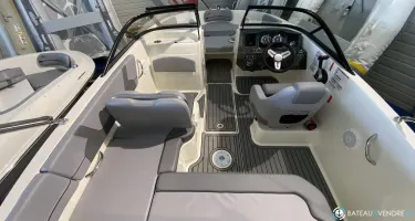 Bayliner VR5 OB