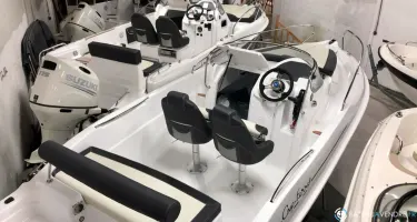 B2 Marine Cap Ferret 572 Day Cruiser