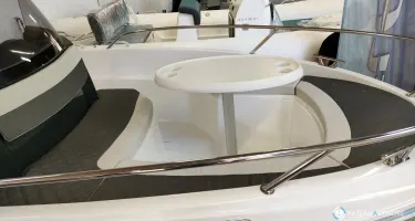 Selection Boats Aston 16