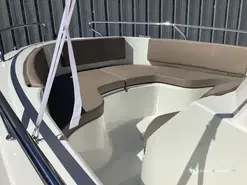 Pacific Craft  695