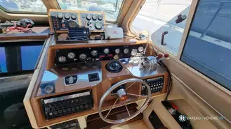 Sea Ray  310 Vanguard
