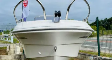 Selection Boats Aston 16