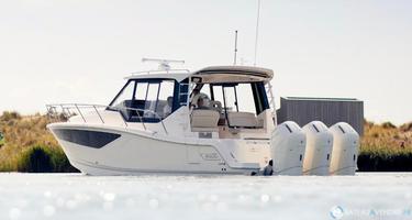 Boston Whaler  405 Conquest