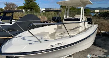 Boston Whaler  280 Outrage