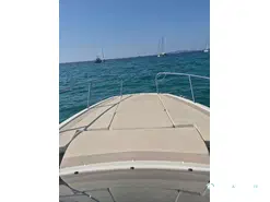 Quicksilver Activ 875 Sundeck