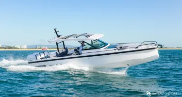 Axopar  37 Suntop