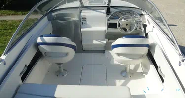 Bayliner  652