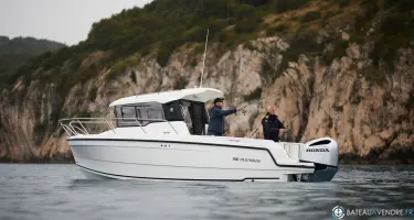 Parker  700 Pilothouse