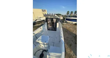 Parker  700 Pilothouse