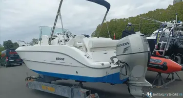 Sessa Marine Key Largo 22 Cabine