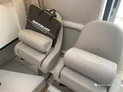 Quicksilver Captur 605 Pilothouse