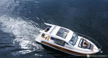 Sealine  C390