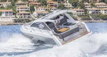 Sealine  S330