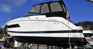 Four Winns Vista 255