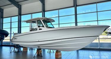 Boston Whaler  360 Outrage