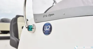 B2 Marine Cap Ferret 572 Open
