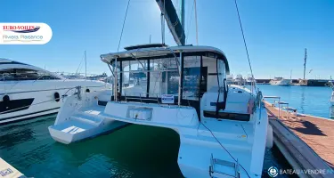 Lagoon  42
