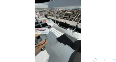 Lagoon  42