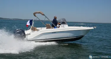 B2 Marine Cap Ferret 702 Open