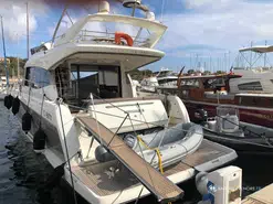 Prestige Yachts  560 Fly