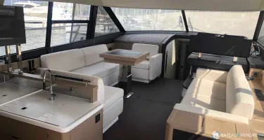 Prestige Yachts Prestige 560 Fly