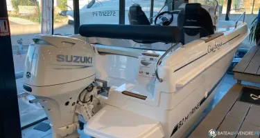 B2 Marine Cap Ferret 522 Open