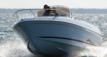 B2 Marine Cap Ferret 572 Open