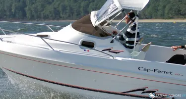B2 Marine Cap Ferret 572 Cruiser