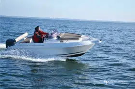 B2 Marine Cap Ferret 572 Cruiser