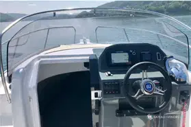 B2 Marine Cap Ferret 702 Sun Deck