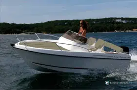 B2 Marine Cap Ferret 522 Sun Deck