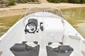 B2 Marine Cap Ferret 652 Open