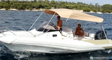 Zodiac N-ZO 700 Cabin